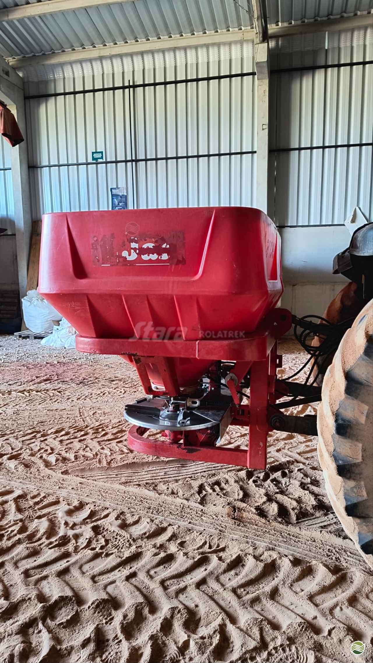 IMPLEMENTOS AGRICOLAS DISTRIBUIDOR FERTILIZANTES E SEMENTES DISCO DUPLO Rolatrek Implementos Agrícolas - Stara CASTRO PARANÁ PR